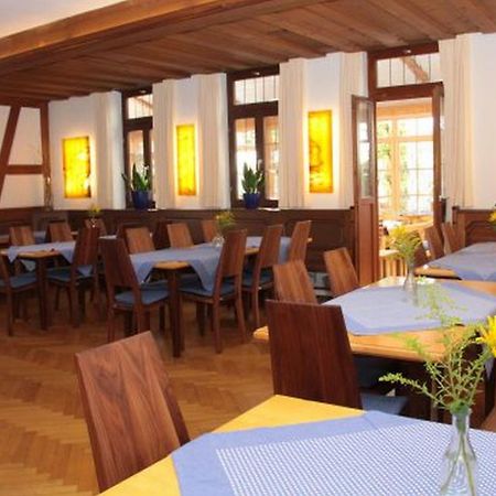 Karpfenhotel & Herrenhaus Im Gasthaus Sindel-Buckel Feuchtwangen Esterno foto